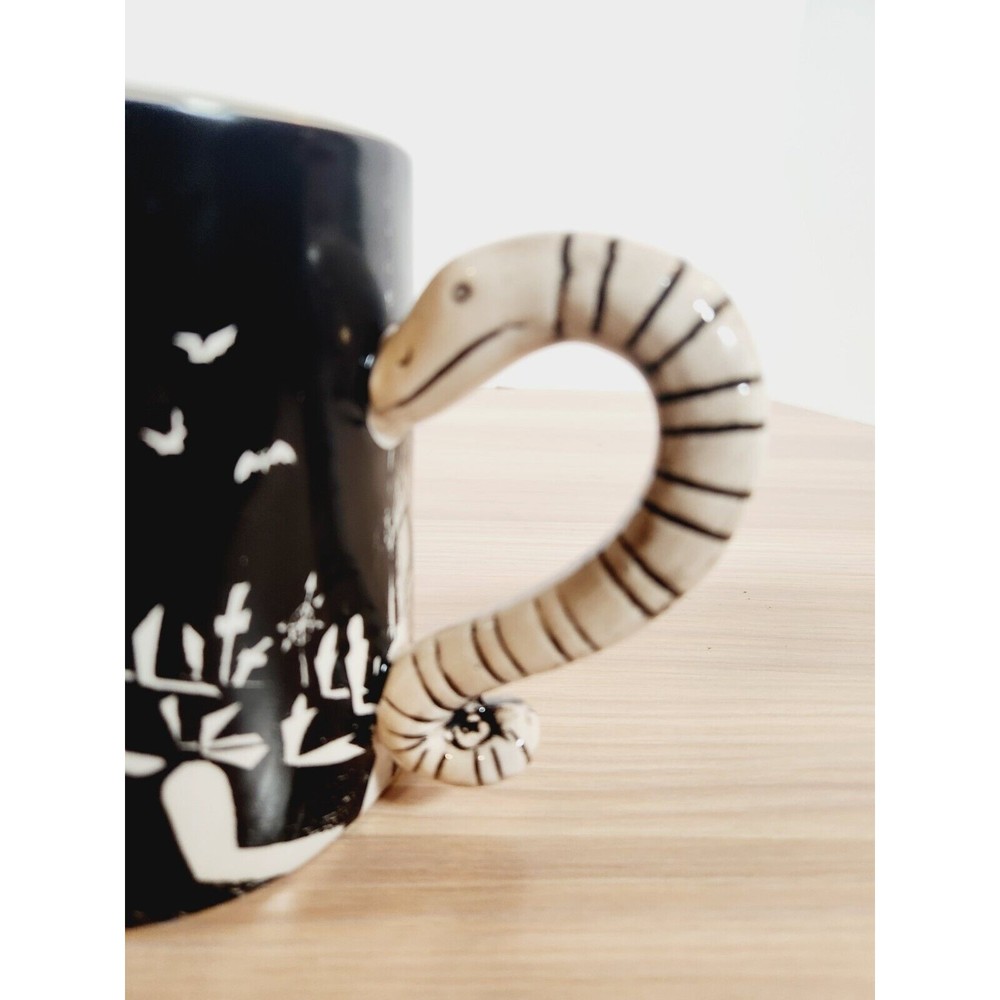 NEW NIGHTMARE BEFORE CHRISTMAS 25TH ANNIVERSARY COLLECTABLE 20oz‎ MUG - Picture 6 of 9